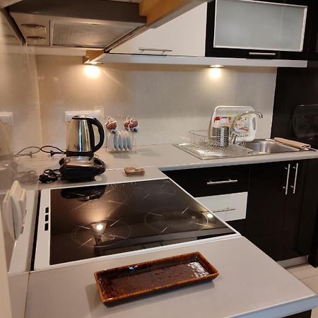 Adam Apartments Sarandë エクステリア 写真