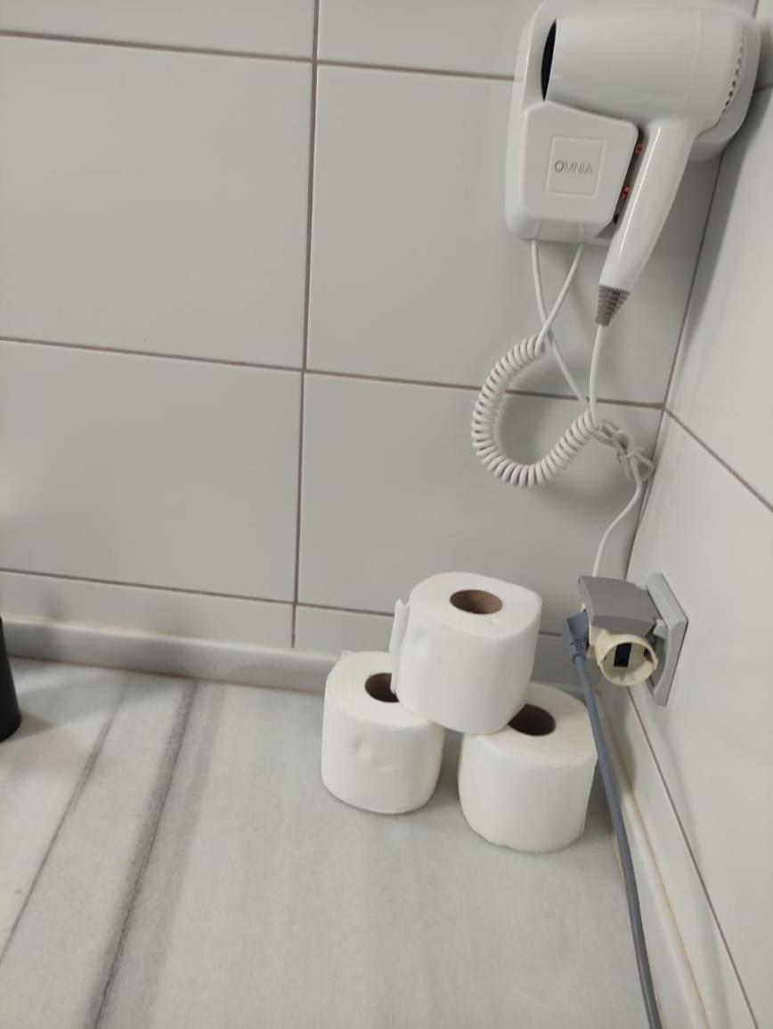 Adam Apartments Sarandë エクステリア 写真